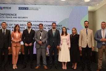 Poslanici potpisali Deklaraciju koja ih obavezuje na intenzivniju saradnju sa mladima