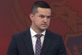 Lutovac: Crnogorska trobojka nije nikakav simbol koji treba da izaziva bilo čiju nelagodu