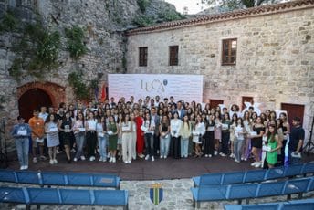 (VIDEO) Opština Bar nagradila najbolje učenike: Objavljen spisak dobitnika priznanja