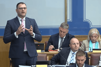 Anđušić: Crna Gora je već uveliko na koljenima