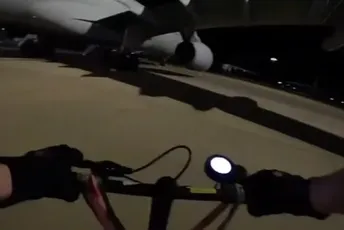 (VIDEO) Propalestinski aktivisti oštetili avione u britanskoj vojnoj bazi