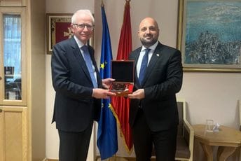Božović sa predsjednikom Vrhovnog suda UK: Kroz saradnju možemo dodatno osnažiti naše kapacitete