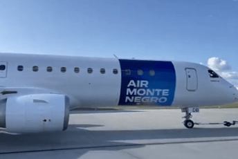 Air Serbia ga nikad nije uvela u saobraćaj: Iz Poljske večeras u Crnu Goru stiže Embraer kompanije Air Montenegro