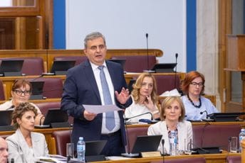 Brojna udruženja, NVO i građani traže smjenu Radunovića: Direktno ugrozio baštinu Crne Gore