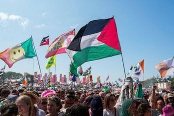 Glastonberi: Frontmen engleskog pank benda skandirao "Smrt IDF-u"