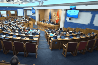 Šarec: Lokalne izbore treba održati u jednom danu, odnosi sa Hrvatskom i dalje nijesu idealni