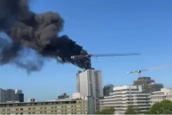 Berlin: Neboder u plamenu, odjekivale i eksplozije