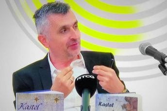 "Otac tvoj, Mediteran" Borisa Jovanovića Kastela večeras u Kotoru