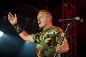 Ministar odbrane Hrvatske priznao: Kad je Tompson rekao "za dom", odgovorio sam "spremni"