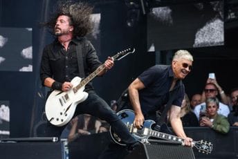 Foo Fighters objavili prvi singl nakon teškog razdoblja, Grol odao priznanje bivšim članovima benda