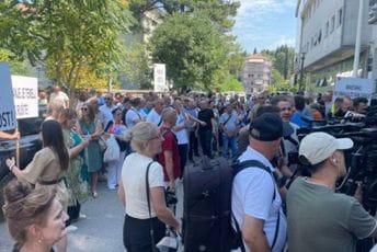Završen protest prosvjetara: U 13 časova će na razgovor kod Aleksića, MPNI kaže da ih niko nije zvao na razgovore
