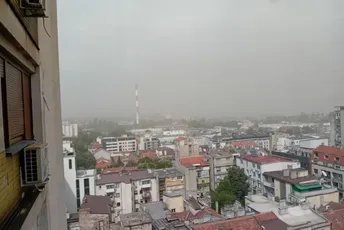 Veliko nevrijeme u Srbiji: Olujni vjetar i grad nanijeli štetu u Bačkoj i Banatu