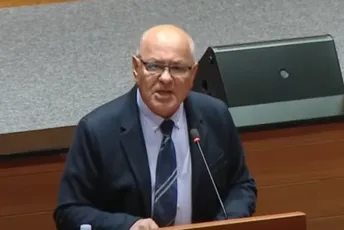 (VIDEO) Poslanik u hrvatskom Saboru pozdravio kolege sa  „Za dom spremni“