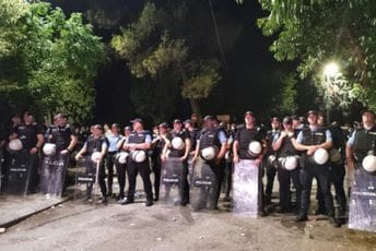 UP o protestu kod Vile Gorica: Povrijeđeno šest policajaca i osam građana, upotrijebljeno najblaže sredstvo prinude