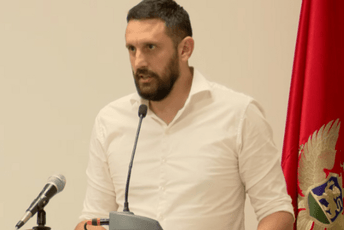 Šćepanović: PES-ove uzdanice u Danilovgradu pokazuju svoje pravo lice