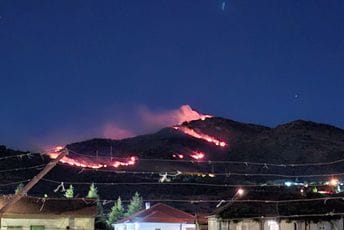 Požar iznad Podgorice: Gori brdo kod magistrale prema Cetinju