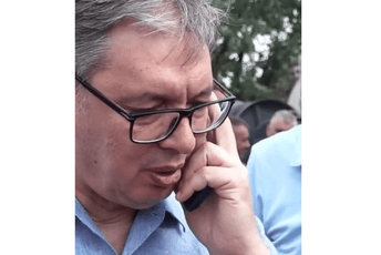 Vučić pred kamerama naređivao ministru: Ma, bre, uradićeš ovako kako sam ti rekao, a ne što možeš