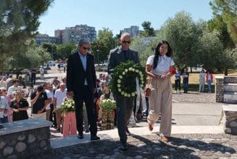 Delegacija Matice crnogorske položila vijenac u znak sjećanja na žrtve genocida u Srebrenici