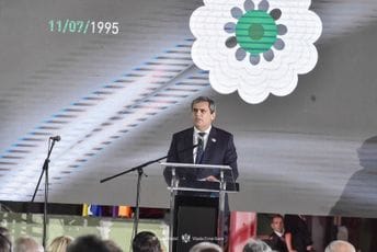 Ibrahimović u Srebrenici: Zaborav nije opcija, u suprotnom će zlo opet trijumfovati nad dobrom