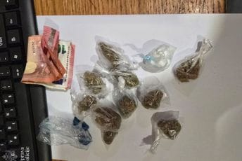 Policija u akciji na primorju uhapsila devet osoba: Pronađena marihuana, kokain, ekstazi