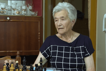Prva crnogorska šampionka u šahu ni u 84. godini ne odustaje od drevne igre; Marković: Za šah potreban mir, rezon i ljubav