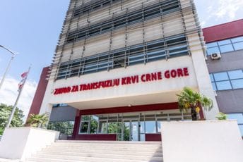Svi koji sjutra dobrovoljno daju krv dobiće dvije povratne karte za vožnju žičarom Kotor-Lovćen