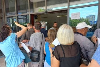 Počelo prijavljivanje za besplatni prevoz za ranjive kategorije: Veliko interesovanje građana, gužve ispred šalter-sale