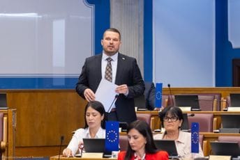 Mikić pisao Lakoviću: Bezbjednosna situacija pogoršana, u što skorijem roku zakazati sjednicu Odbora za bezbjednost