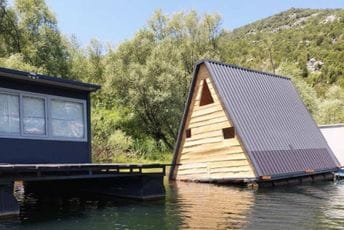Vlasnica potopljenog bungalova odbacuje navode o zagađenju, tvrdi da je riječ o vandalizmu
