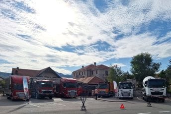 (FOTO/VIDEO) Na Cetinju predstavljeni novi modeli kamiona brenda DAF: Bezbjedni, komforni, ekonomični