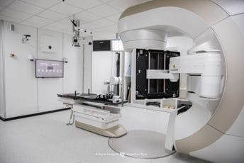 (FOTO) TrueBeam uređaj od danas u funkciji u KCCG: Crna Gora dobila savremeni linearni akcelerator za liječenje malignih bolesti