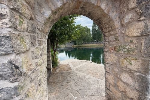 Trebinje – grad sunca, vina i platana