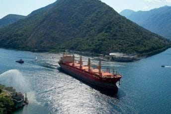 Novi problem: Brod "Kotor" zadržan u Engleskoj, sad bi mogao izgubiti i klasu