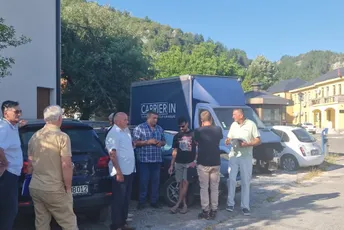 Najavljena blokada puta Cetinje–Budva: Krivična prijava protiv vlasnika stoke koja danima luta naseljima