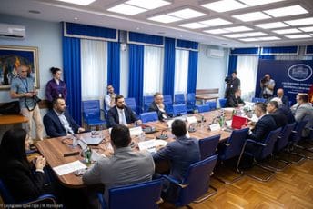 Kaluđerović: Pretpostavljam da softver DPS ima veze sa Sky; Živković: Pitajte Jokovića koliko je puta htio da se vidi sa Đukanovićem