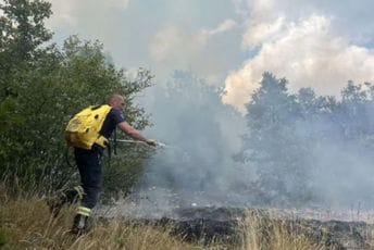 Požari bukte širom Crne Gore: Gašenje otežava nepristupačan teren