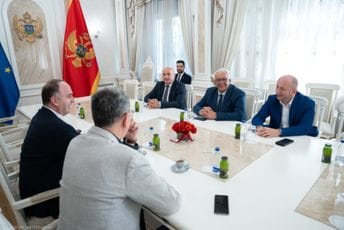 (FOTO) Sastanak predsjednika srpskih i albanskih partija: "Srbi i Albanci u Crnoj Gori nisu se sukobljavali ni u najtežim vremenima"