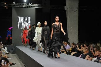 (FOTO/VIDEO) IFF Porto Montenegro: Spektakularna završnica uz reviju inspirisanu Crnom Gorom francuskog dizajnera De Vilmorina