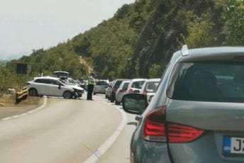 Udes na putnom pravcu Danilovgrad - Nikšić: Formirale se kolone