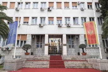 Predloženo razrješenje Rutovića i Vujičića