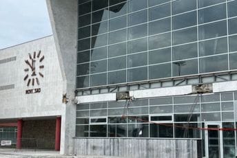 Privedeno još pet osoba u okviru finansijske istrage u vezi sa modernizacijom pruge u Novom Sadu