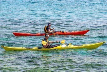 Spašeni kajakaši kod Buljarice: Vjetar ih spriječio da dođu do plaže