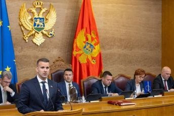 Može li Crna Gora kopirajući Mađarsku ući u EU