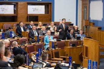 Šaranović odgovara na pitanja poslanika