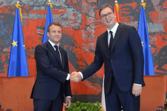 Vučić razgovarao s Makronom: Zahvalio mu na kontinuiranoj podršci koju Francuska pruža Srbiji