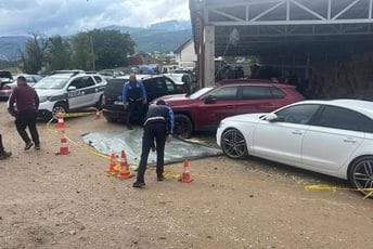 Bik usmrtio posjetioca koride kod Donjeg Vakufa