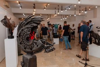 Skulpture „Lica feruma“ Rajka Sušića u Baru; Radonjić: Mjesto gdje hladan metal postaje nosilac unutrašnje napetosti