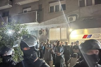 U Zemunu se sukobili demonstranti i pristalice SNS-a