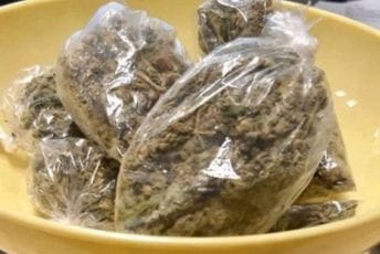 Na Jelovici policija pretresla vozilo Podgoričanina, pronašli narkotike, nakon toga mu pretresi kuću na Barutani i pronašli marihuanu na tavanu