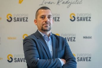 Perović: Od ubrzanog ekonomskog napretka i investicija po “paf paf” modelu dobili smo jedino spomenik po takvom modelu